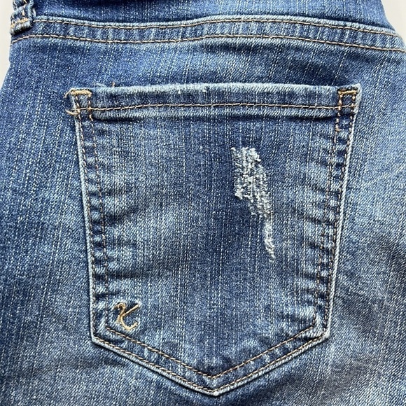 Kut From The Kloth Catherine Boyfriend Denim Short Size. 2 - Picture 14 of 16